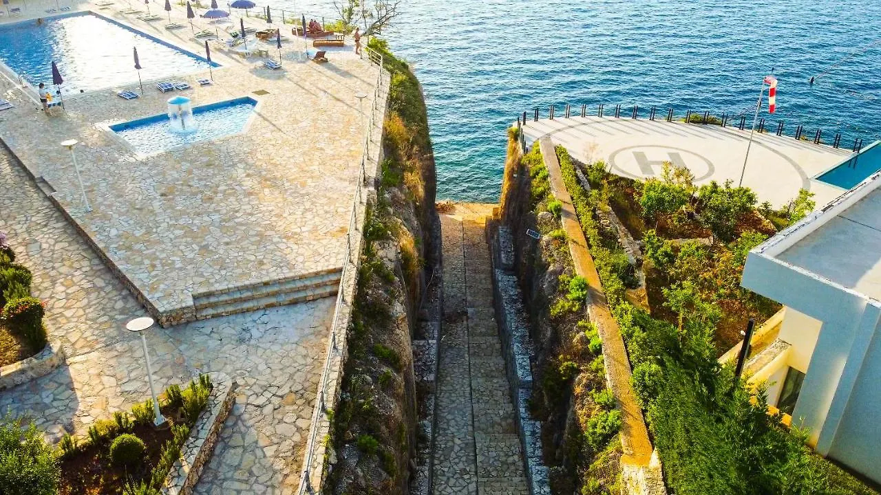 Villa Amos At Aquamarine Residence Wlora 0*,
