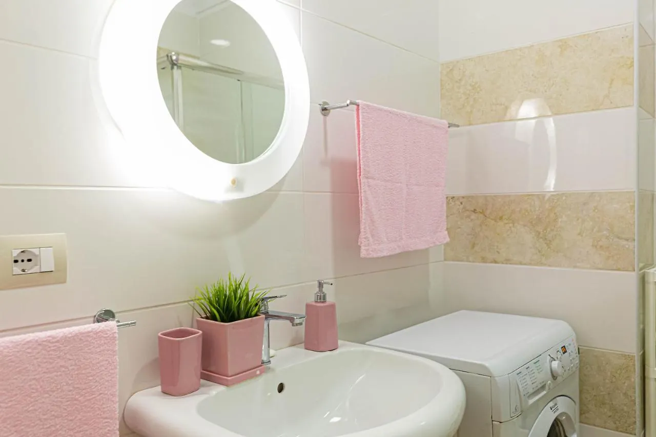 Villa Amos At Aquamarine Residence Wlora