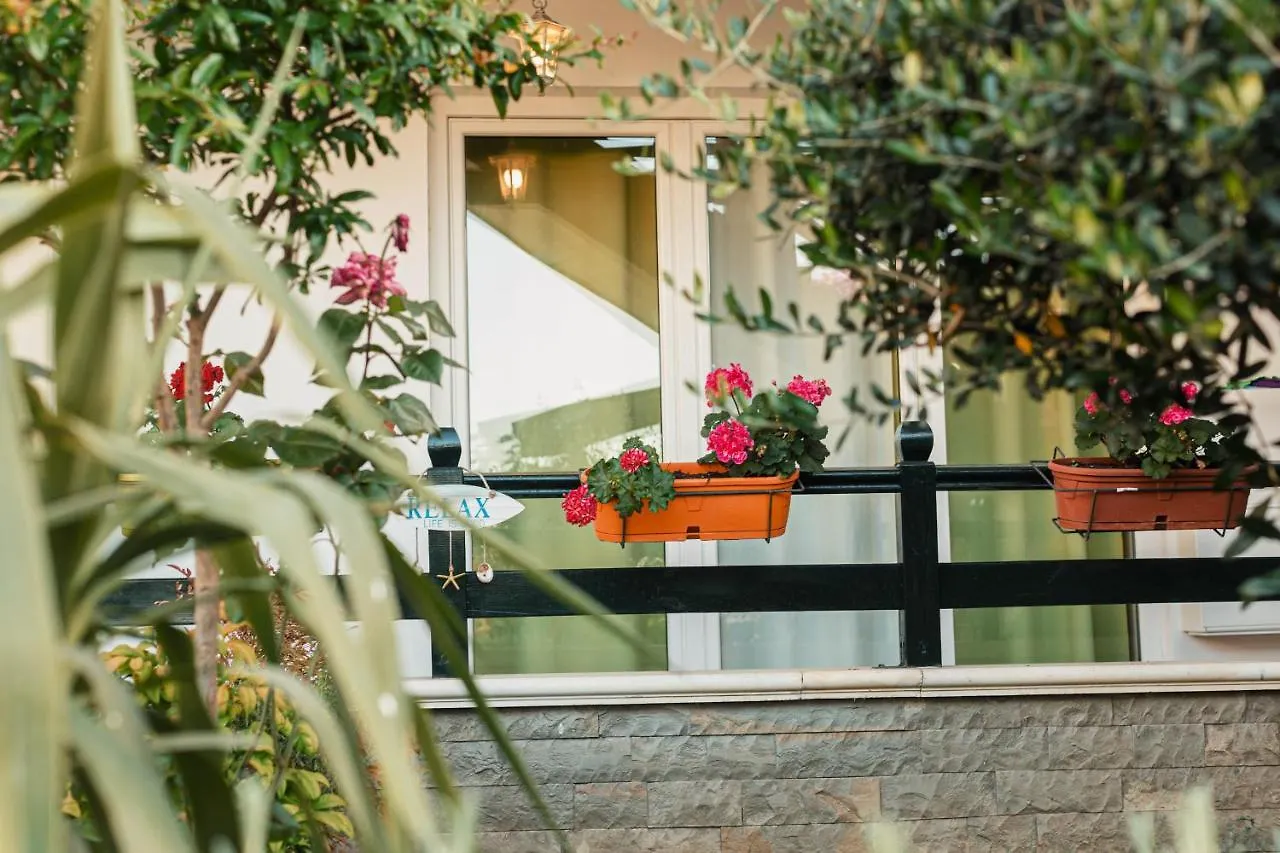 Villa Amos At Aquamarine Residence Vlore Albania