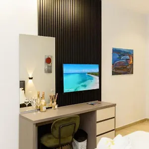 Palm Side Hotel
