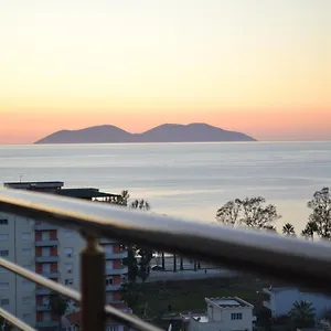 Seaview Gateway 2 Bedrooms & Garage Apartament